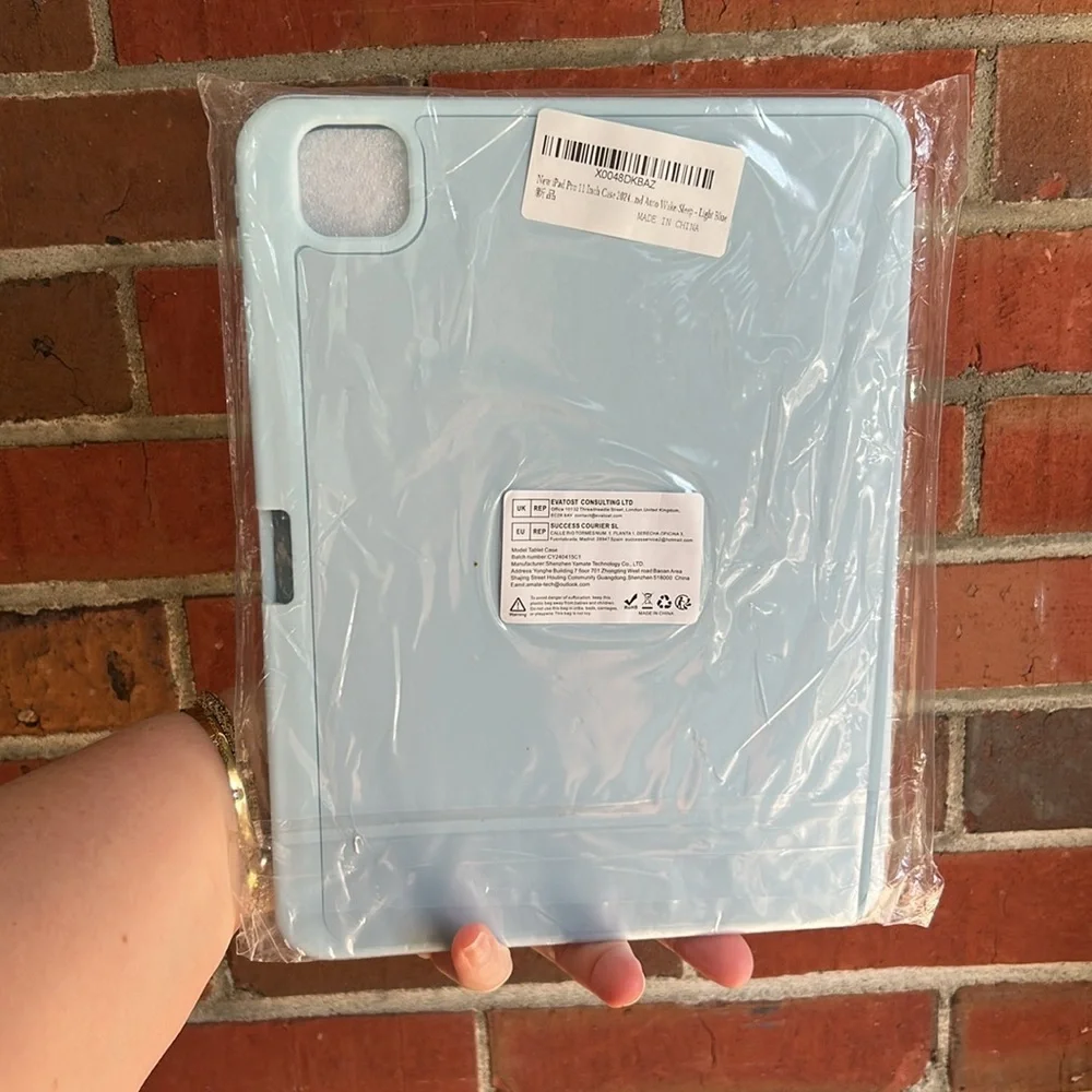 ✨BNWT - Apple iPad Pro 11” Case 2024 (M4, 5th Gen) Pencil Holder - Light Blue✨